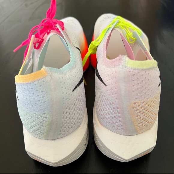 ✔️New✔️ NIKE ZoomX VaporFly 3 Multi Color
